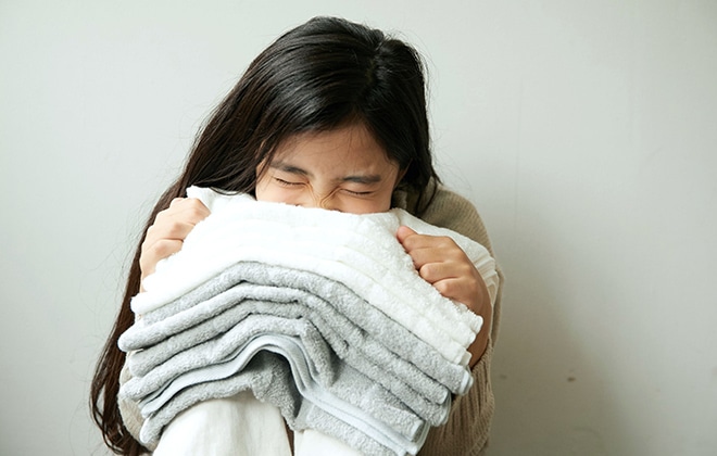 コンパクトバスタオル ホワイト プロママmothers編集部コラボ 西川 小脇美里 はれやかタオル 今治